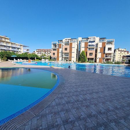 Studio Apartment With Balcony 300M From Beach Slăntjev Brjag Exteriör bild