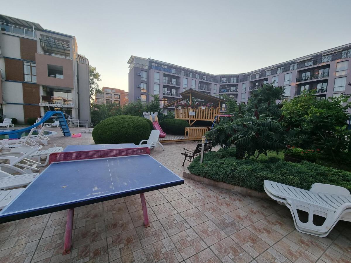 Studio Apartment With Balcony 300M From Beach Slăntjev Brjag Exteriör bild