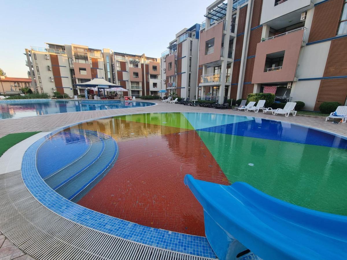 Studio Apartment With Balcony 300M From Beach Slăntjev Brjag Exteriör bild