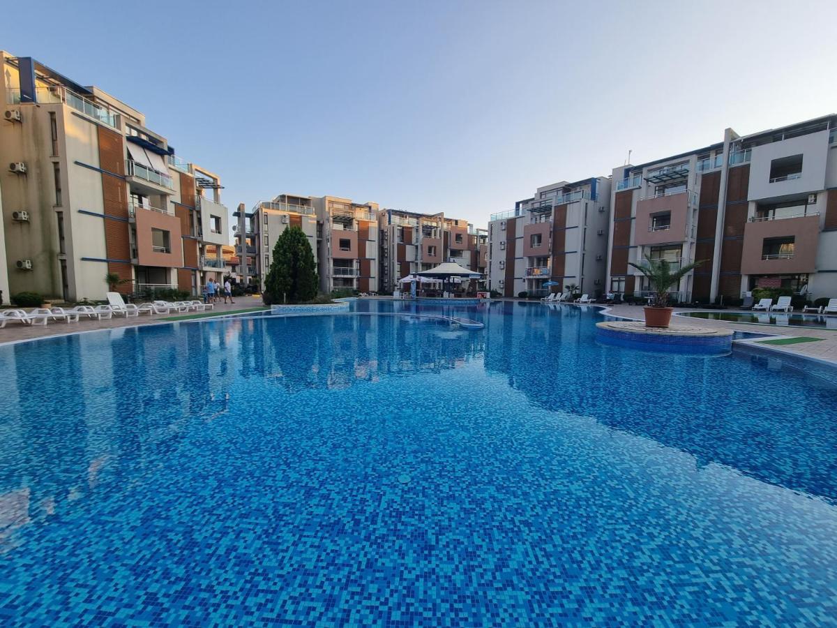 Studio Apartment With Balcony 300M From Beach Slăntjev Brjag Exteriör bild