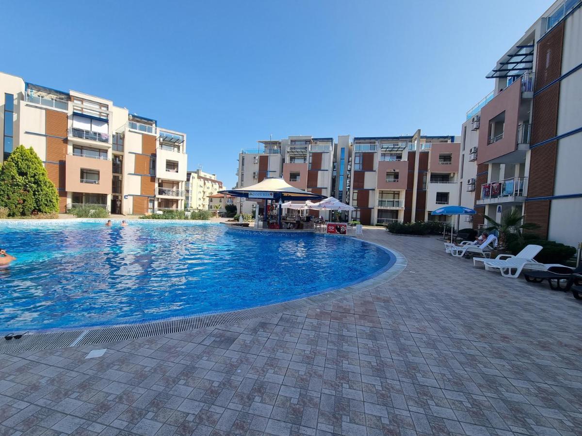 Studio Apartment With Balcony 300M From Beach Slăntjev Brjag Exteriör bild