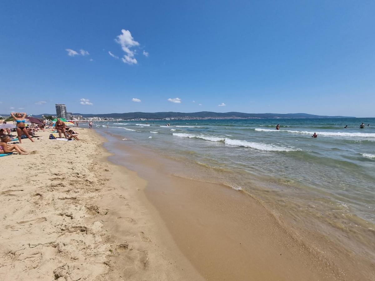 Studio Apartment With Balcony 300M From Beach Slăntjev Brjag Exteriör bild