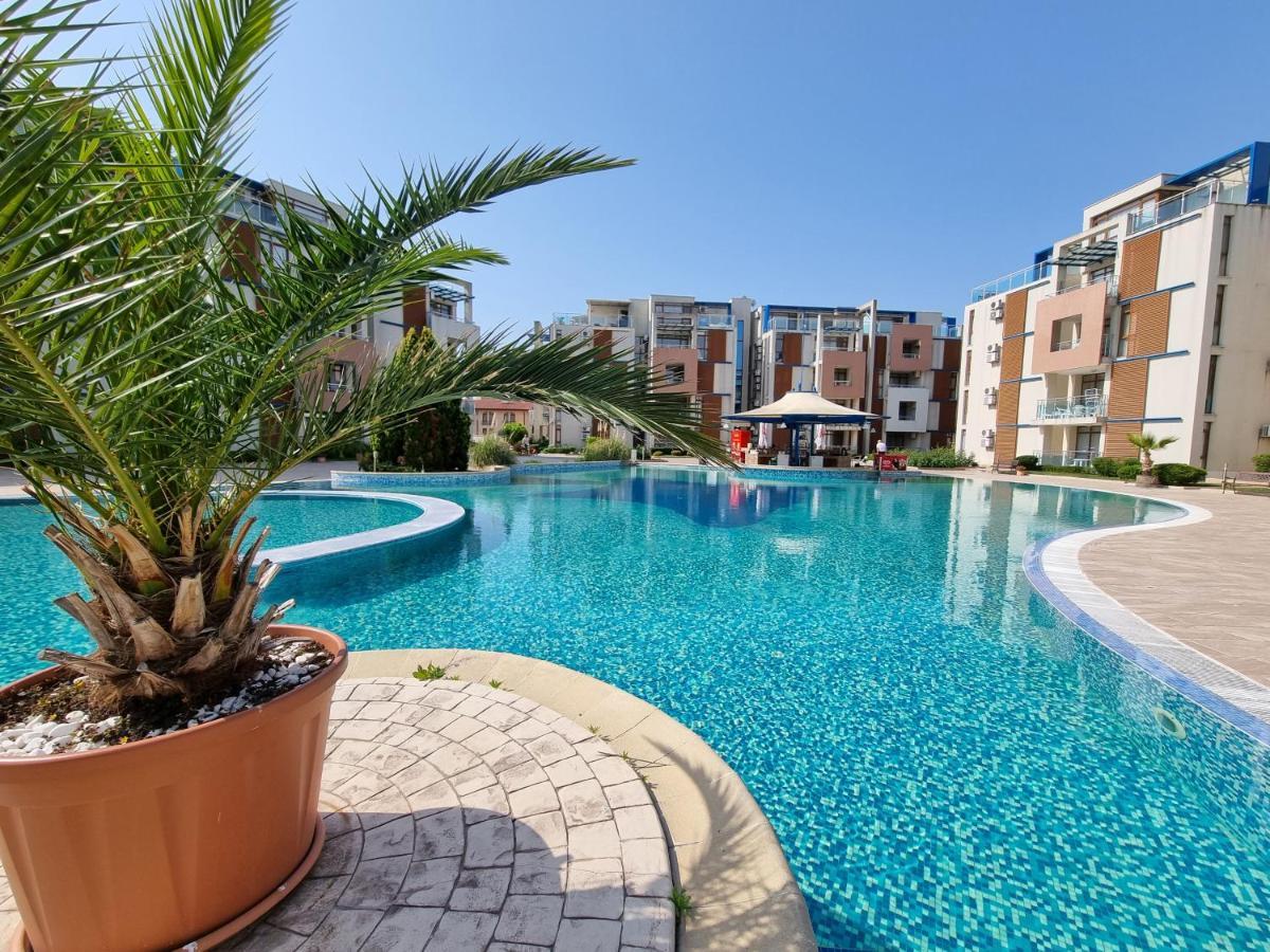 Studio Apartment With Balcony 300M From Beach Slăntjev Brjag Exteriör bild