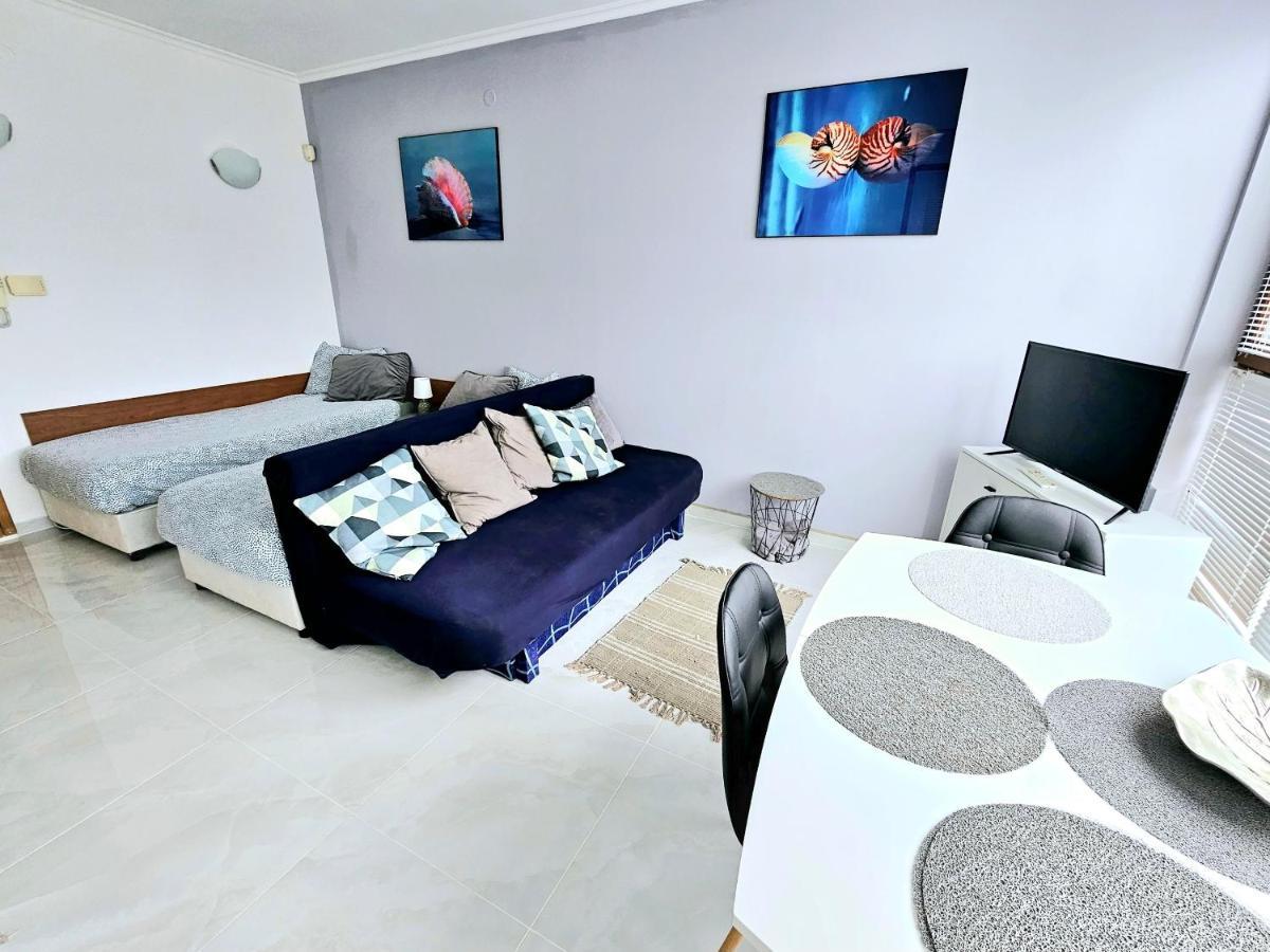 Studio Apartment With Balcony 300M From Beach Slăntjev Brjag Exteriör bild