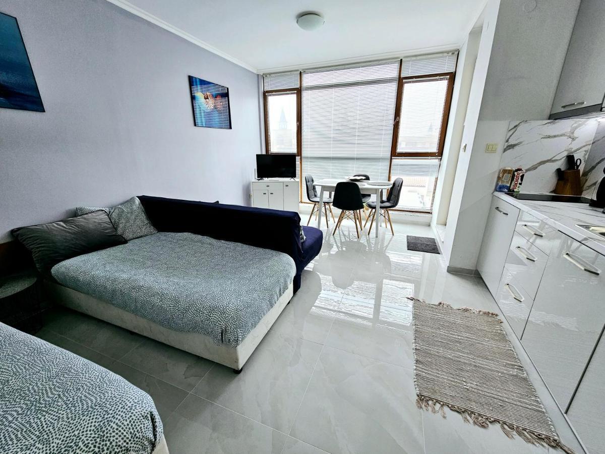 Studio Apartment With Balcony 300M From Beach Slăntjev Brjag Exteriör bild